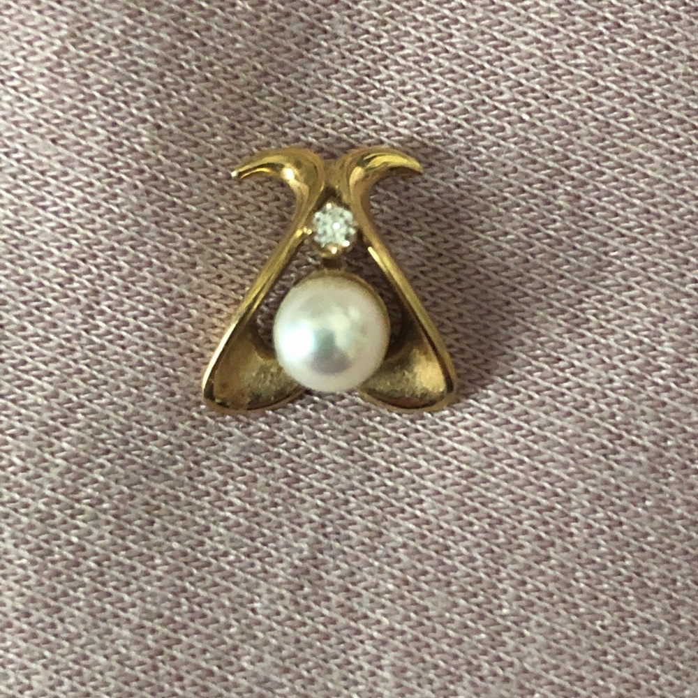 Pearl, diamond, 14k gold pendant